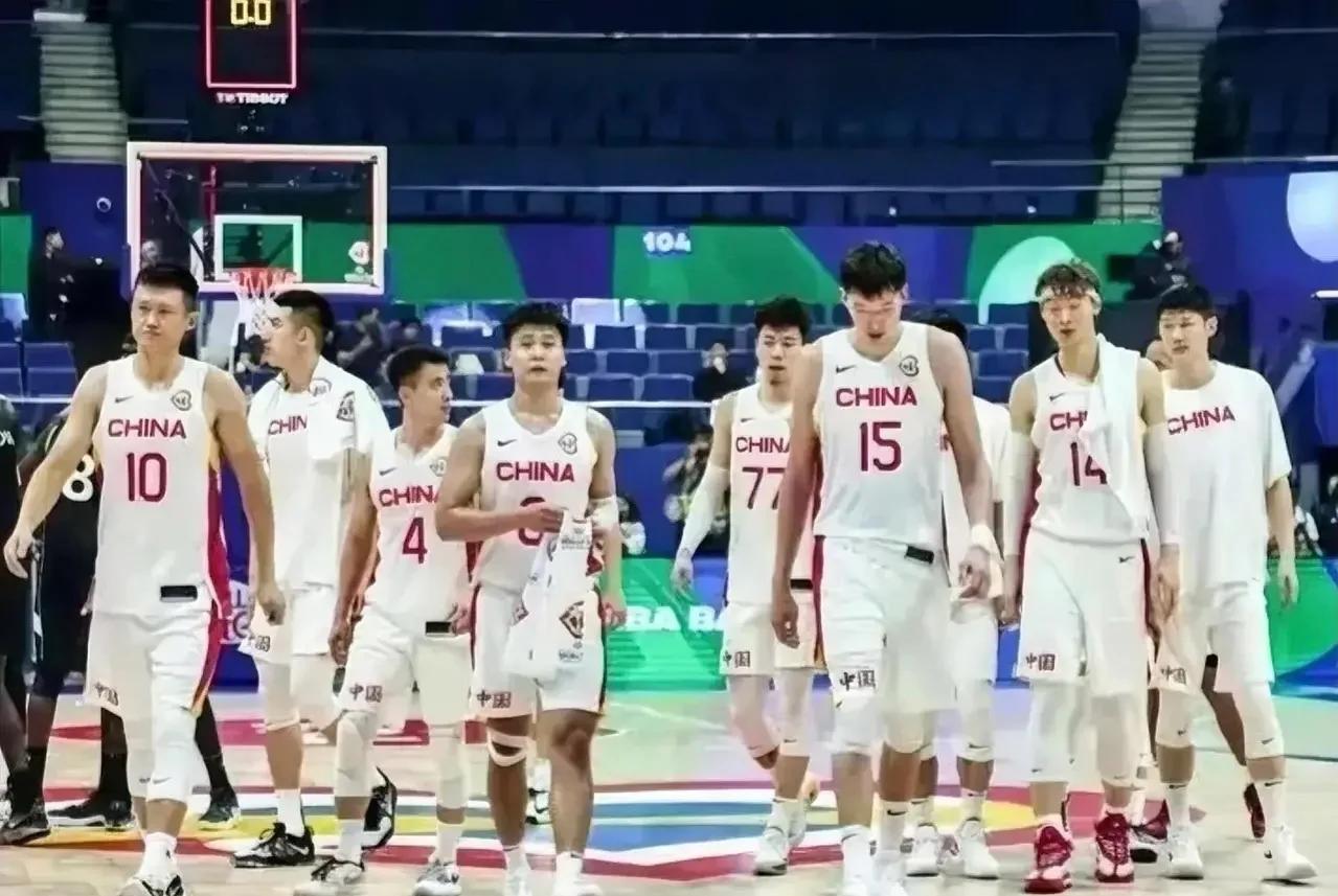 新中国男篮伤病比较多内线轮转困难的简单介绍