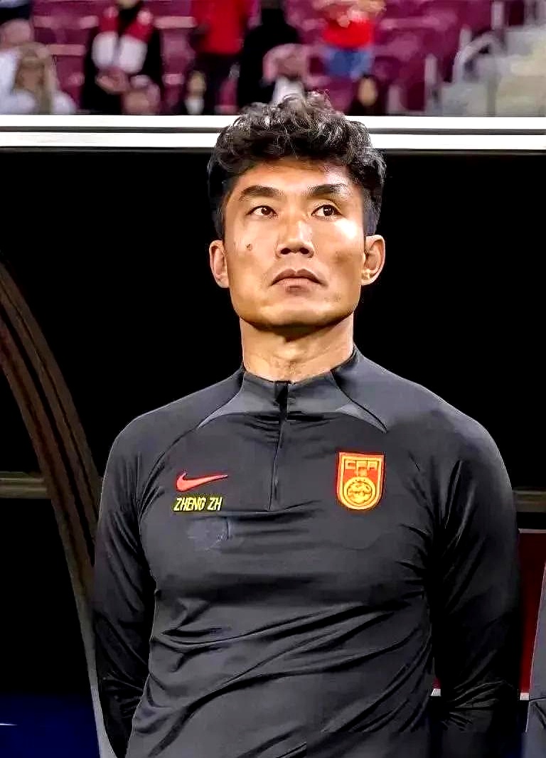 国足换帅要选新面孔！两大洋帅提前出局郑智也没戏的简单介绍