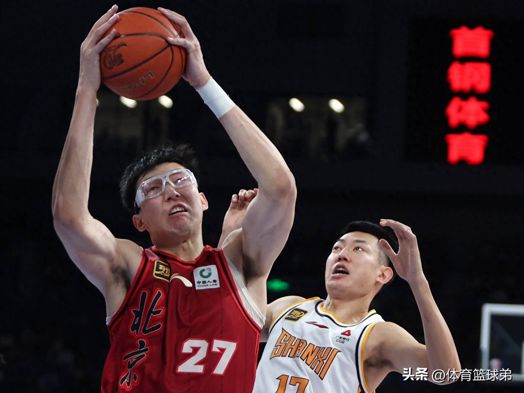 半岛体育-中国男篮NBA夏联集锦周琦17分9板，中国男篮胜黄蜂的简单介绍